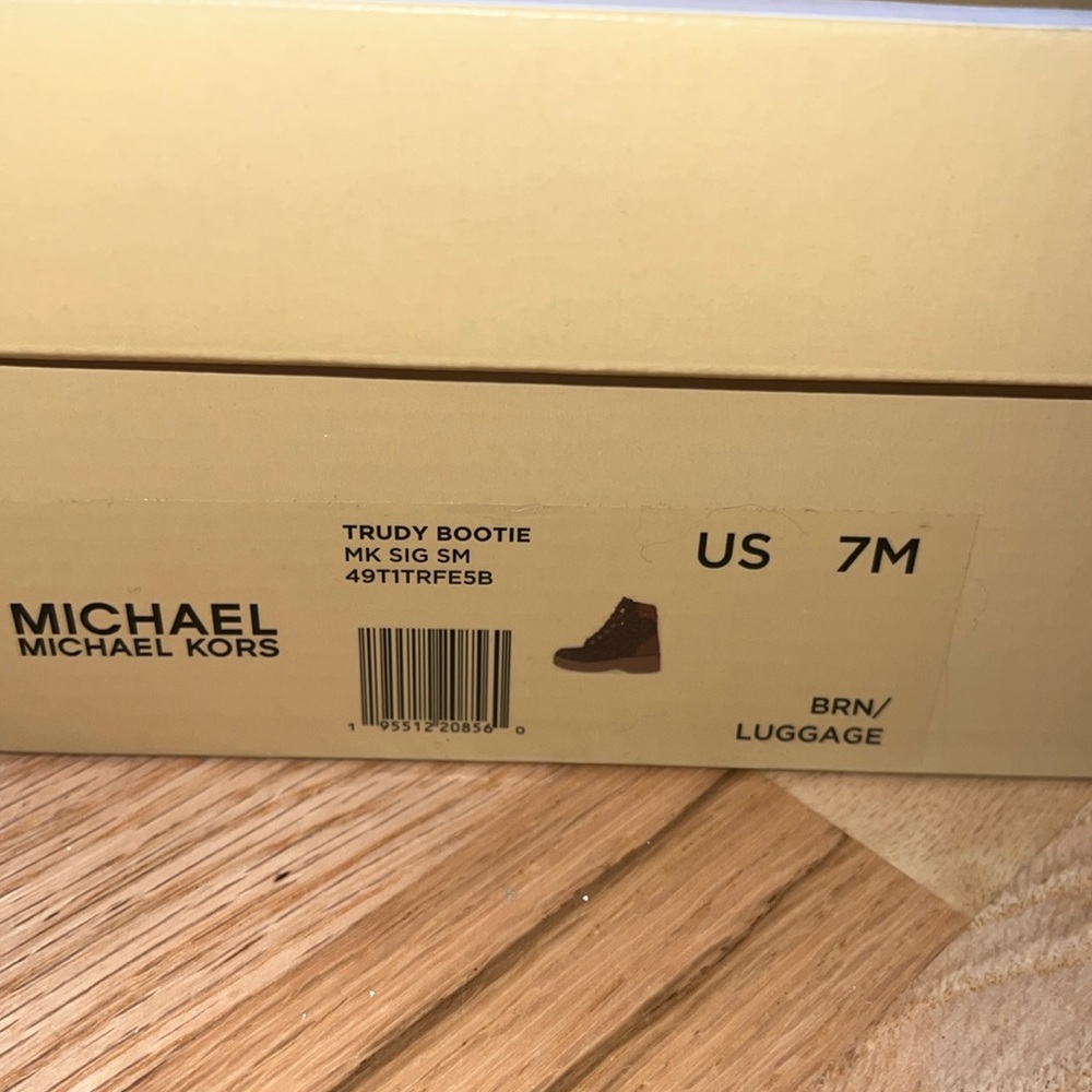 Michael Kors Trudy Bootie - Picture 2 of 10